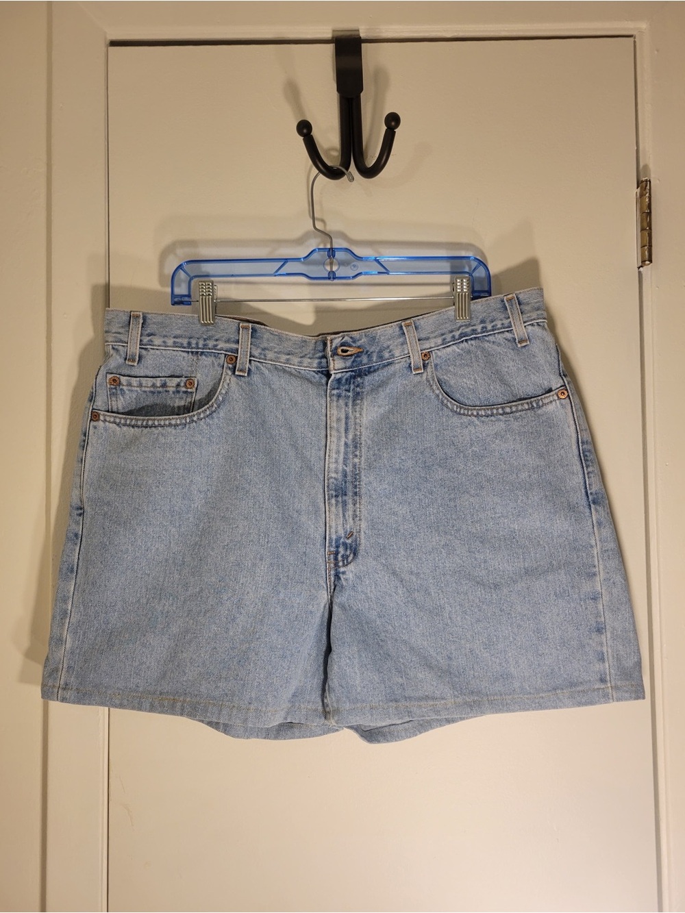 Vintage Levi’s 550 Denim Women’s Shorts - Classic High-Rise Style